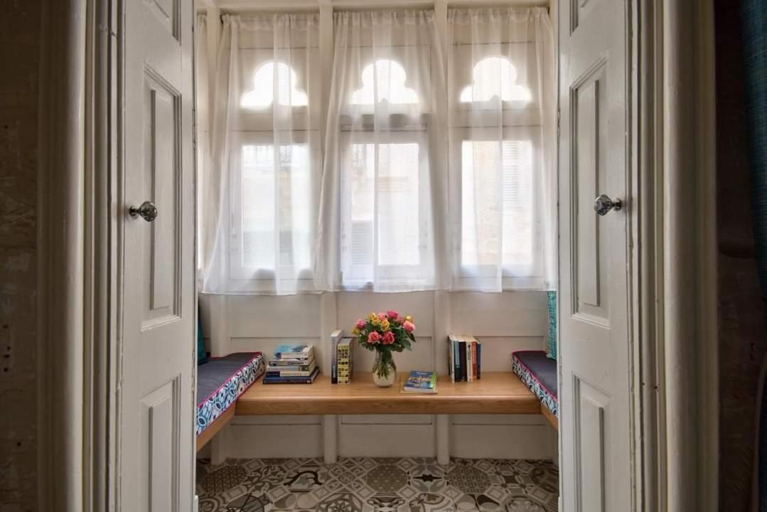 Julesy'S Bnb Hotell Cospicua Exteriör bild